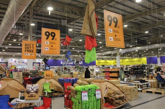 Магазин ACE в Дубайском фестивальном городке.