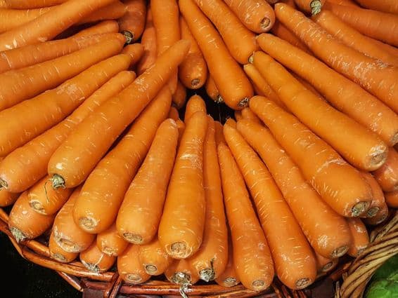 Морковь.
