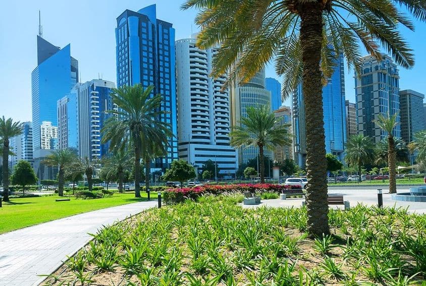 Небоскребы Абу-Даби.