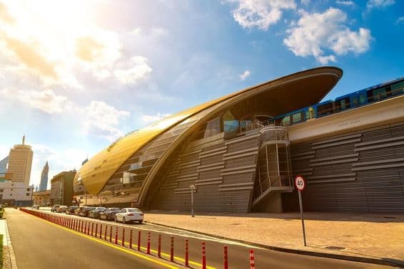 Станция метро Дубая.