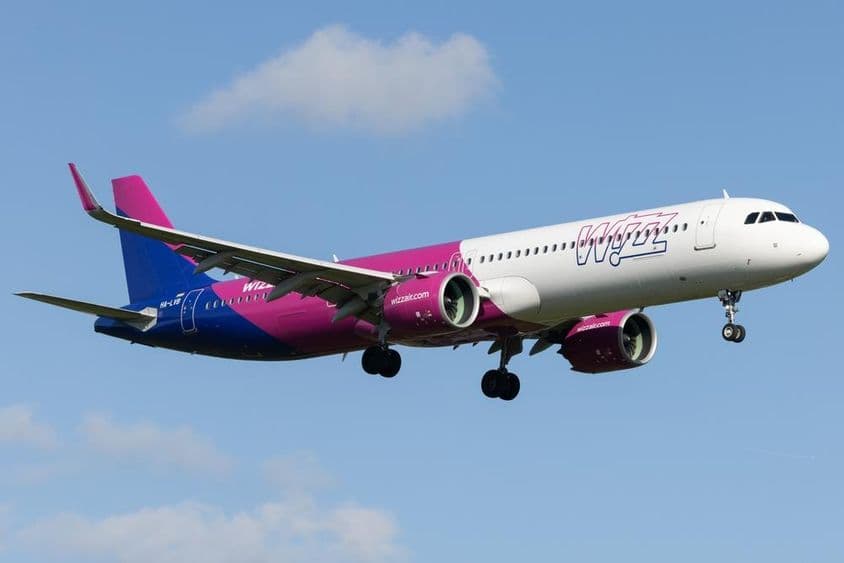 Самолет Airbus A321 авиакомпании Wizz Air.