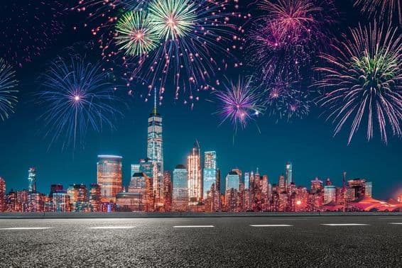 Ночной фейерверк в Дубае.