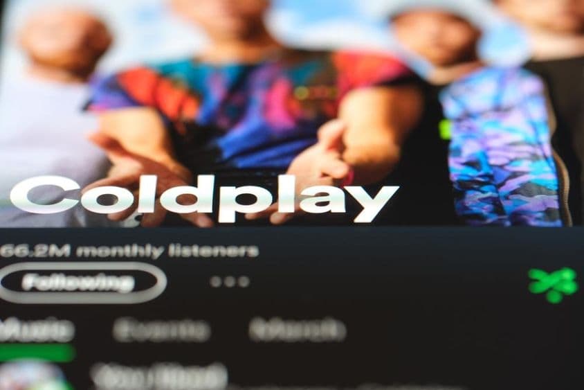 Страница Coldplay в Spotify.