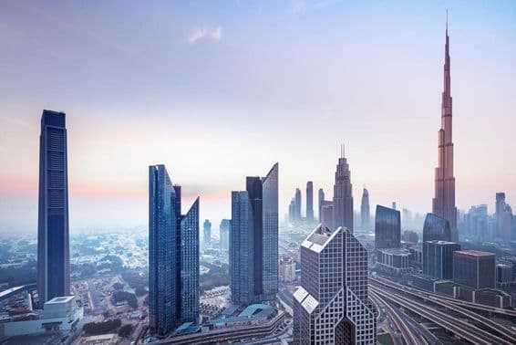 Вид с воздуха на центр города Дубай, Объединенные Арабские Эмираты.