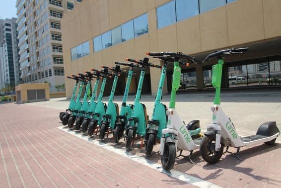 Аренда электросамоката RTA в Дубае.