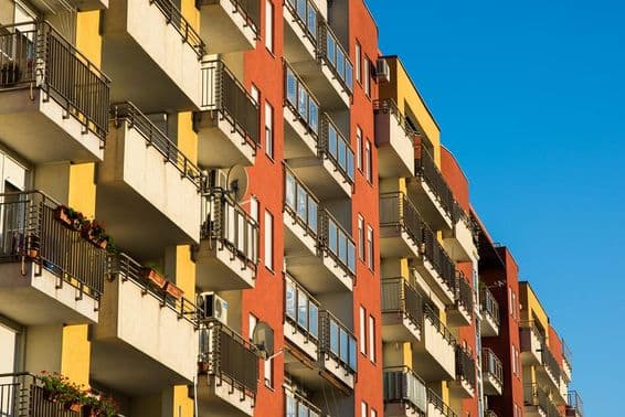 Дубай красочный дом.