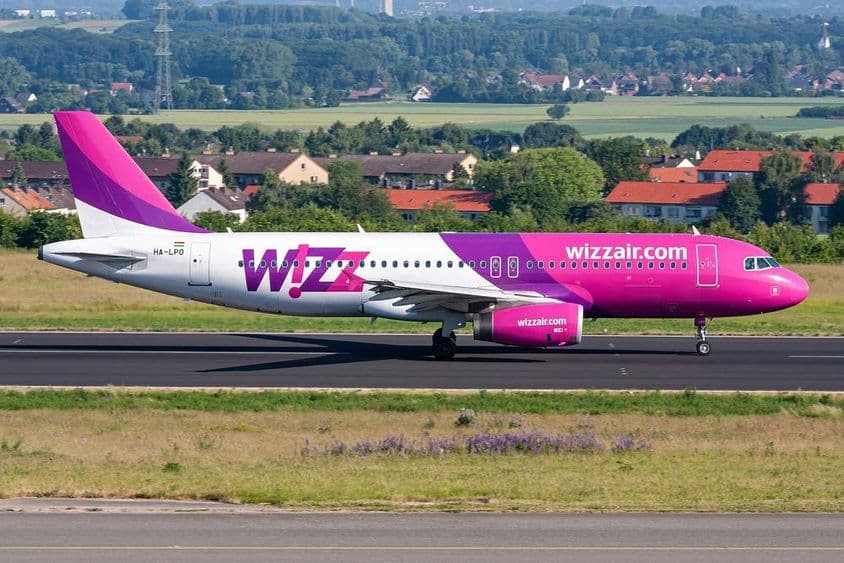 Самолет Wizz Air Airbus A320-200 с регистрацией HA-LPO.