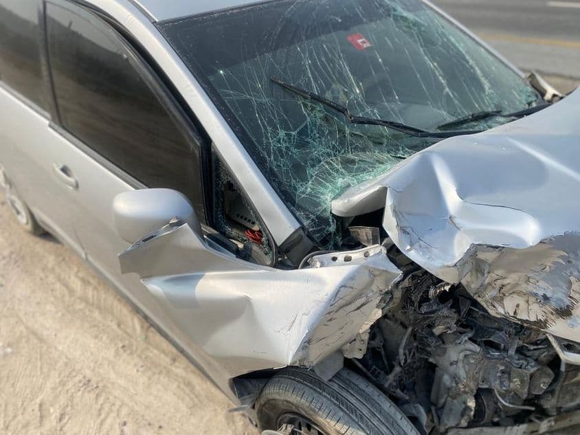 Авария автомобиля в Дубае 15 июля 2024 года.