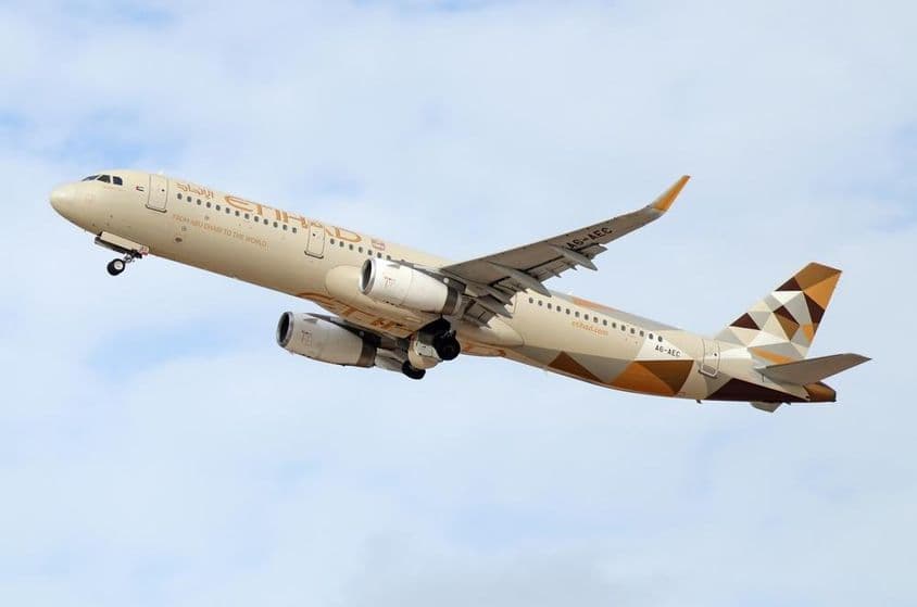 Airbus A321-231 - Etihad Airways взлетает из аэропорта Бен-Гурион.
