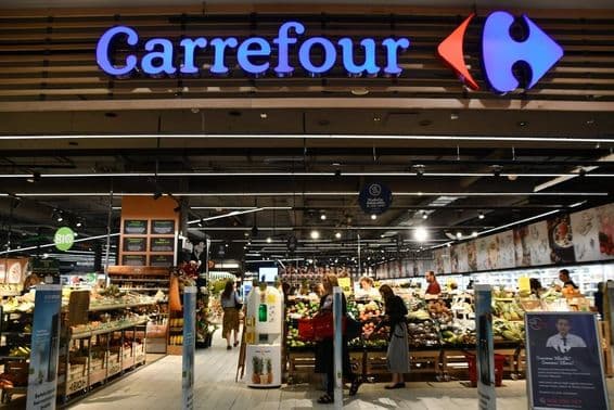 Carrefour в торговом центре Galeria.