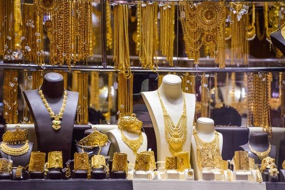 Старый торговый центр Дейра в Дубае, самый крупный уличный рынок.