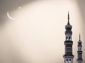 Мечеть в Объединенных Арабских Эмиратах во время Рамадана.