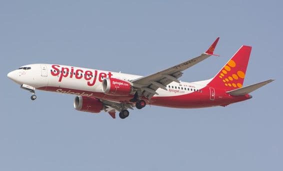 Самолёт Boeing 737 MAX авиакомпании Spicejet
