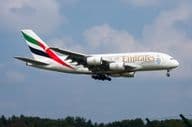 Пассажирский самолет авиакомпании Emirates