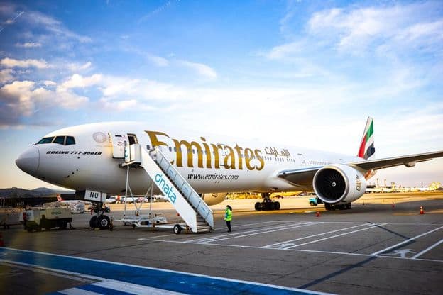 Самолет Emirates
